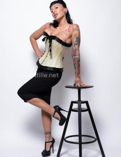Escort tite brunette aux mains douces et expertes - Photo 7 №266