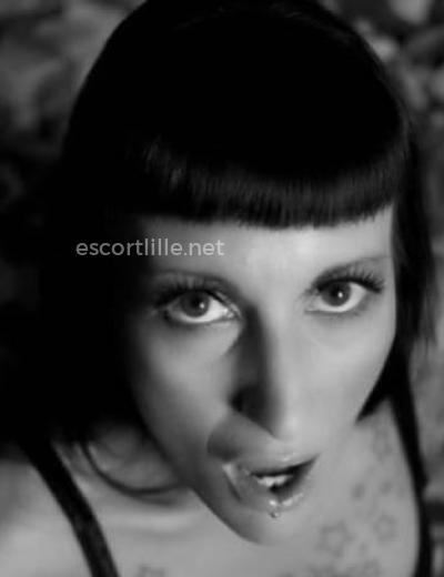 Escort tite brunette aux mains douces et expertes - Photo 5 №266