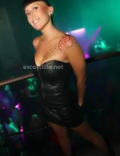 Escort tite brunette aux mains douces et expertes - Photo 3 №266