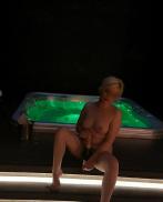 Jolie blonde et pétillante francoitalienne 